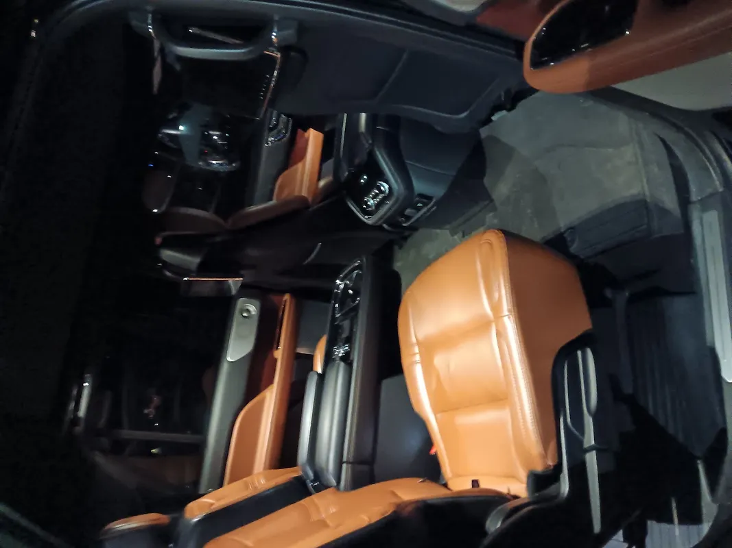 Mercedes S-Class for Chicago wedding transportation